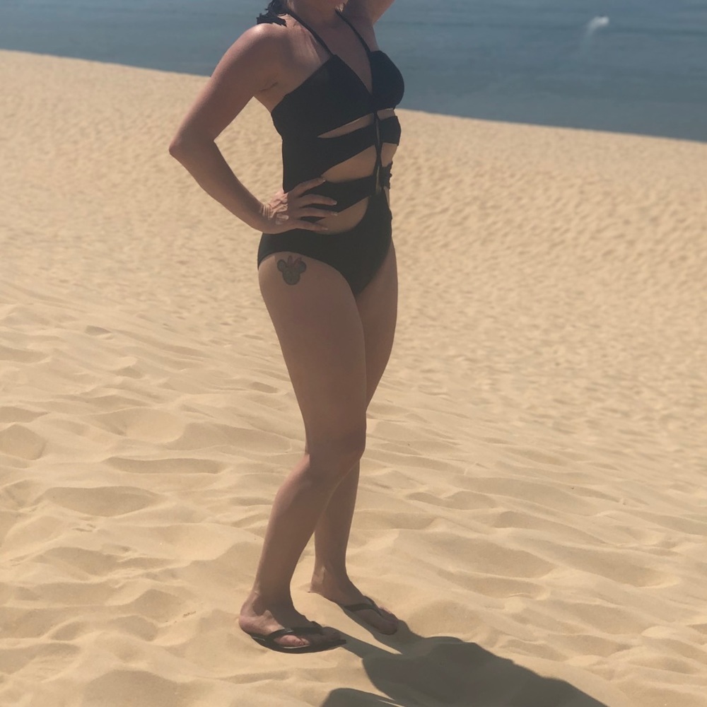 Mossimo Black One Piece Cutout Swimsuit - Picture 2 of 3